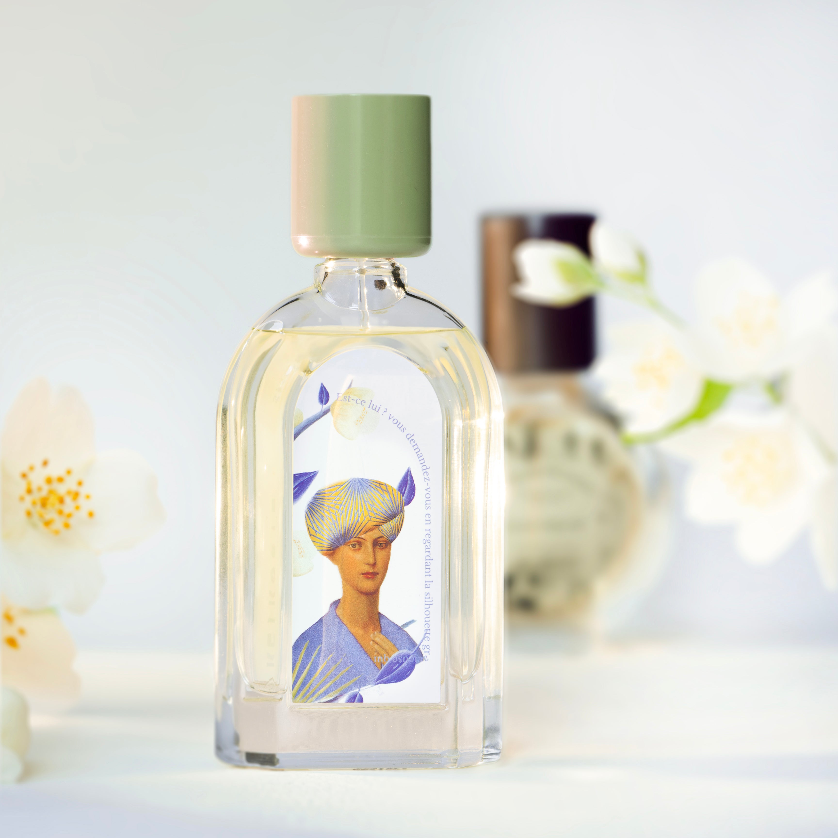 Le parfum 50ml Jasmin Majorelle du Jardin Retrouvé derrière on trouve la version vintage